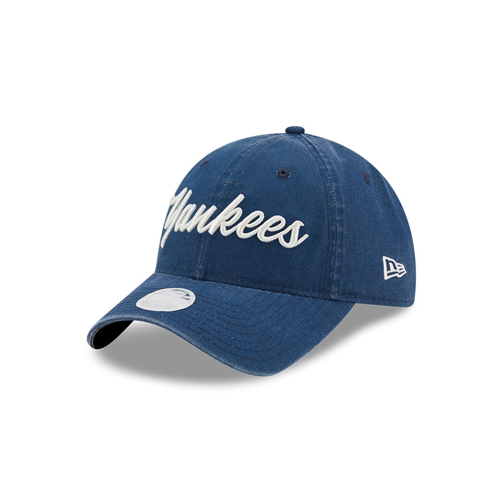 Women's New York Yankees Fanatics Branded Navy Script Adjustable Hat