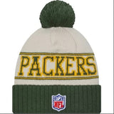 Men's New Era Green Green Bay Packers 2023 Sideline Historic Pom Cuffed Knit Hat