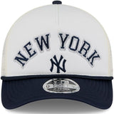 New Era 9FORTY MLB New York Yankees Chrome Arch M-Crown A-Frame Rope Adjustable Trucker Snapback Cap - White
