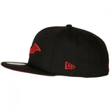 The Batman Robert Patterson Logo  DC Comics New Era 59Fifty Fitted Hat - Black/Scarlett