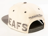 Men’s NHL Toronto Maple Leafs Mitchell & Ness Black Tape Snapback Hat – Beige