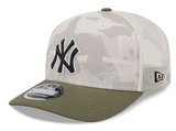 Men's New Era Light Beige/Olive New York Yankees 2025 Armed Forces Day 9SEVENTY Stretch-Snap Hat