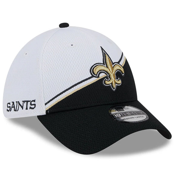 Men's New Era White/Black New Orleans Saints 2023 Sideline 39THIRTY Flex Hat