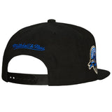 Men's Montreal Expos MLB Mitchell & Ness Black Cooperstown Team Classic Snapback Hat
