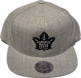 Men’s NHL Toronto Maple Leafs Mitchell & Ness Primary Logo Snapback Hat – Heather Grey