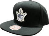 Men’s NHL Toronto Maple Leafs Mitchell & Ness Conference Patch Snapback Hat – Black & White (Copy)