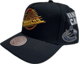 Men's Vancouver Canucks NHL Mitchell & Ness Historical Black Snapback Hat - Pro Pinch
