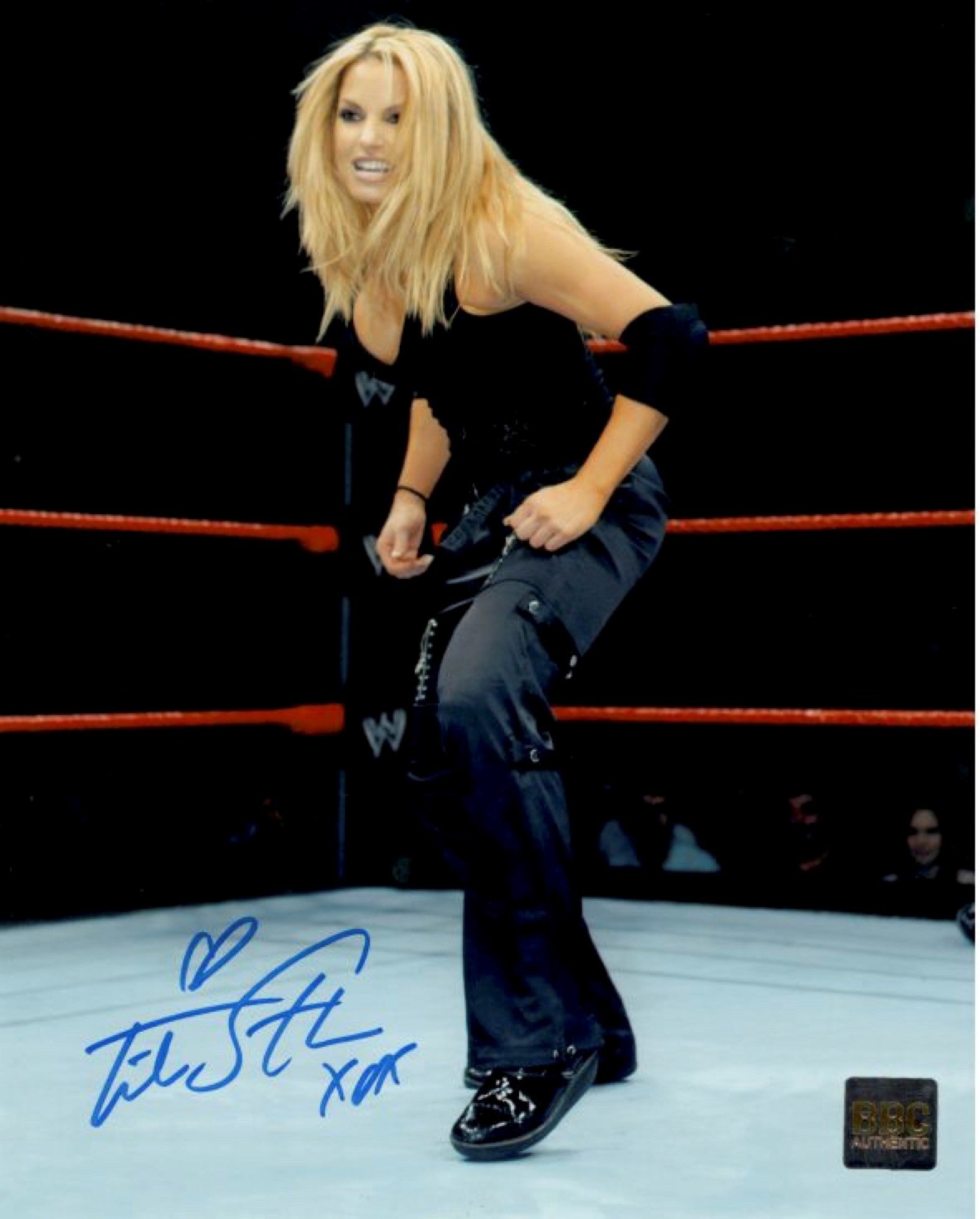 WWE Fully Loaded Trish Stratus blue newest autograph 18/25