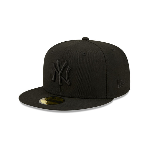 Men's New York Yankees New Era Black on Black MLB Baseball 59FIFTY Fitted Hat