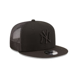 New Era New York Yankees Classic Trucker Black on Black MLB 9Fifty Snapback Baseball Cap Hat
