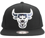 Men's Mitchell & Ness/Black Chicago Bulls Dark Hologram Logo - Snapback Hat