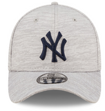 New Era Men's MLB New York Yankees Distinct 39THIRTY Flex Fit Hat
