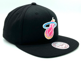 Men’s NBA Miami Heat Mitchell & Ness Bubbalicious Snapback Hat – Black