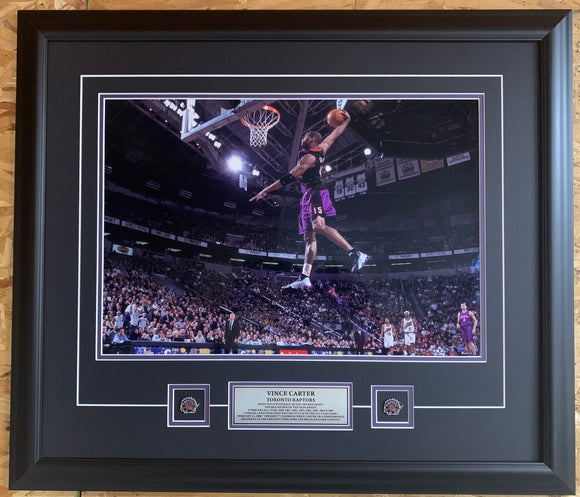 Toronto Raptors Vince Carter Windmill Dunk 16x20 Picture Framed With Pins & Plaque