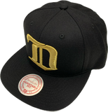 Men’s NHL Detroit Red Wings Mitchell & Ness Gold Touch Snapback Hat – Black