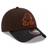 Cleveland Browns New Era 2021 NFL Sideline Road - 9FORTY Snapback Adjustable Hat - Brown/Black